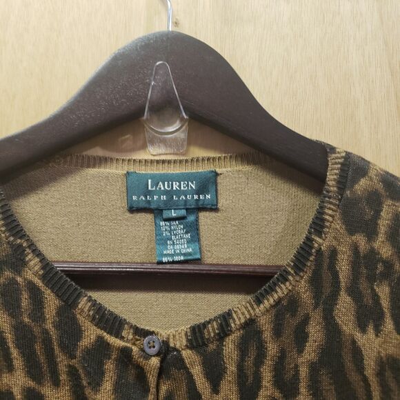 Lauren Ralph Lauren Leopard Print Silk Blend Cardigan Sweater
Sz Lg 
OOO - Picture 3 of 4